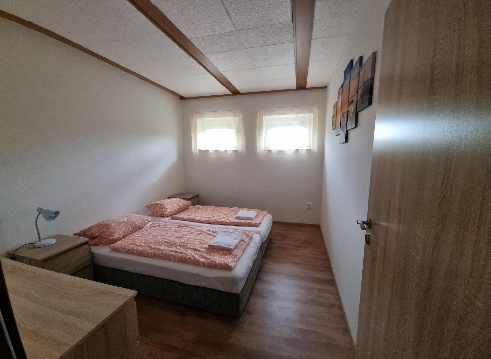 Apartmany Vinarstvi Klucov Lstibor Екстериор снимка